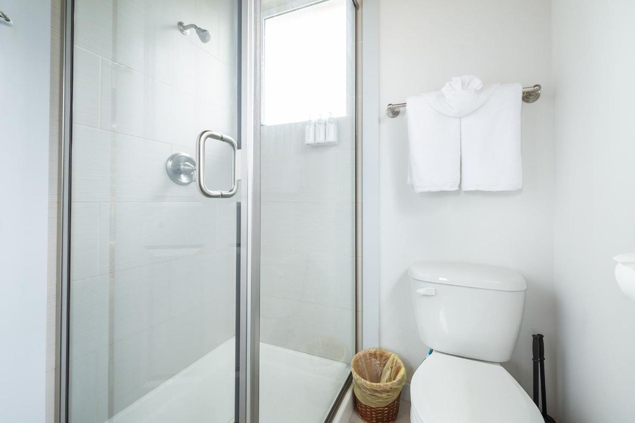 אושן שורס Sea Breeze Cottages מראה חיצוני תמונה