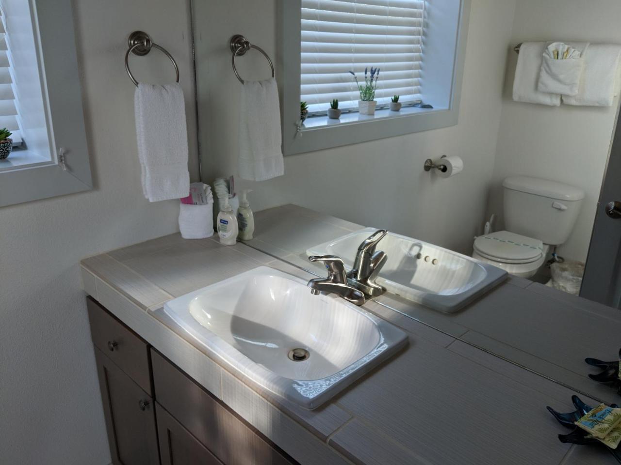אושן שורס Sea Breeze Cottages מראה חיצוני תמונה